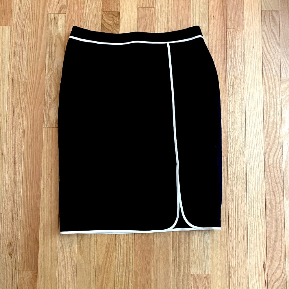 Ann Taylor black pencil skirt